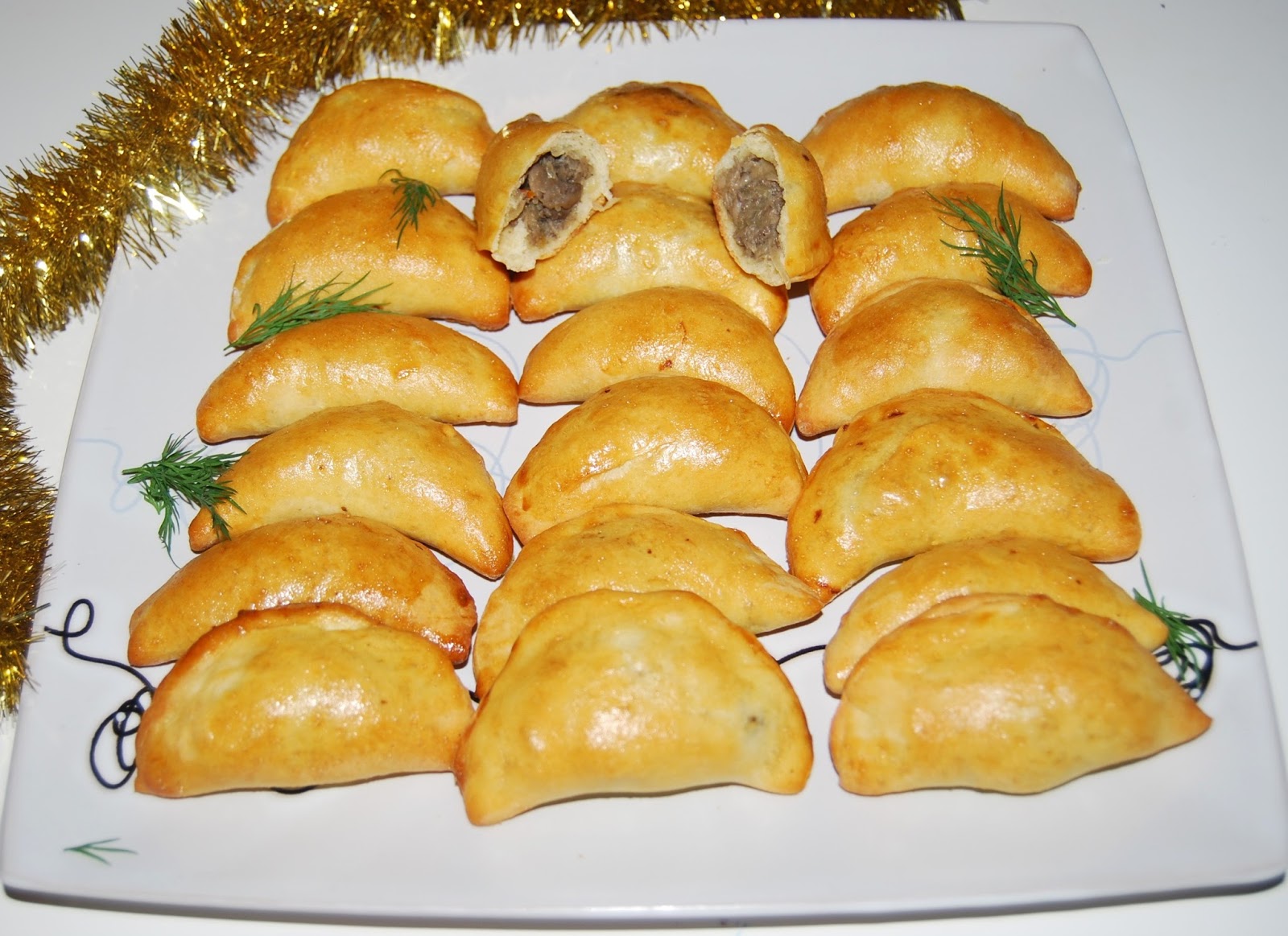 Красивые пирожки с капустой